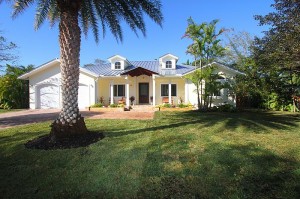 653423_700 7930 SW 57 Court