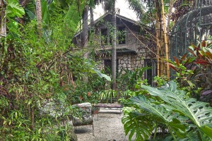 2411 SW 62 Avenue 2411 SW 62 Avenue | $750,000