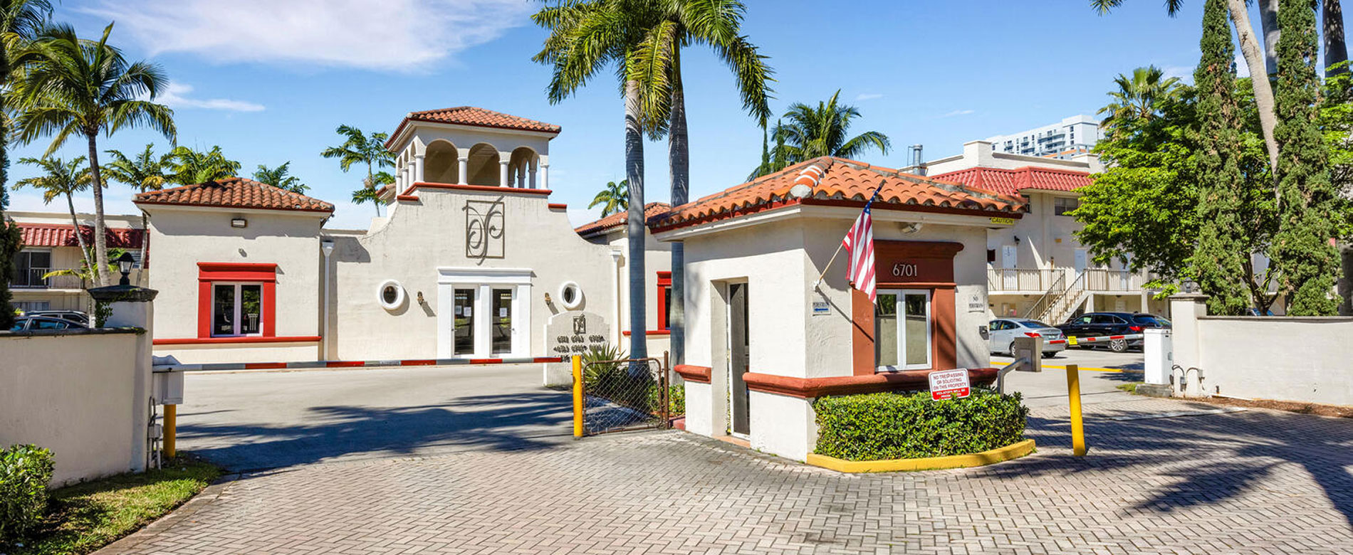 Pinecrest Townhouse for Sale